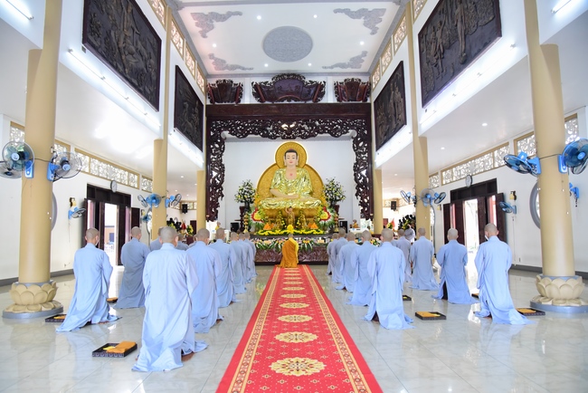 Lễ truyền giới Sa di Phương Trượng